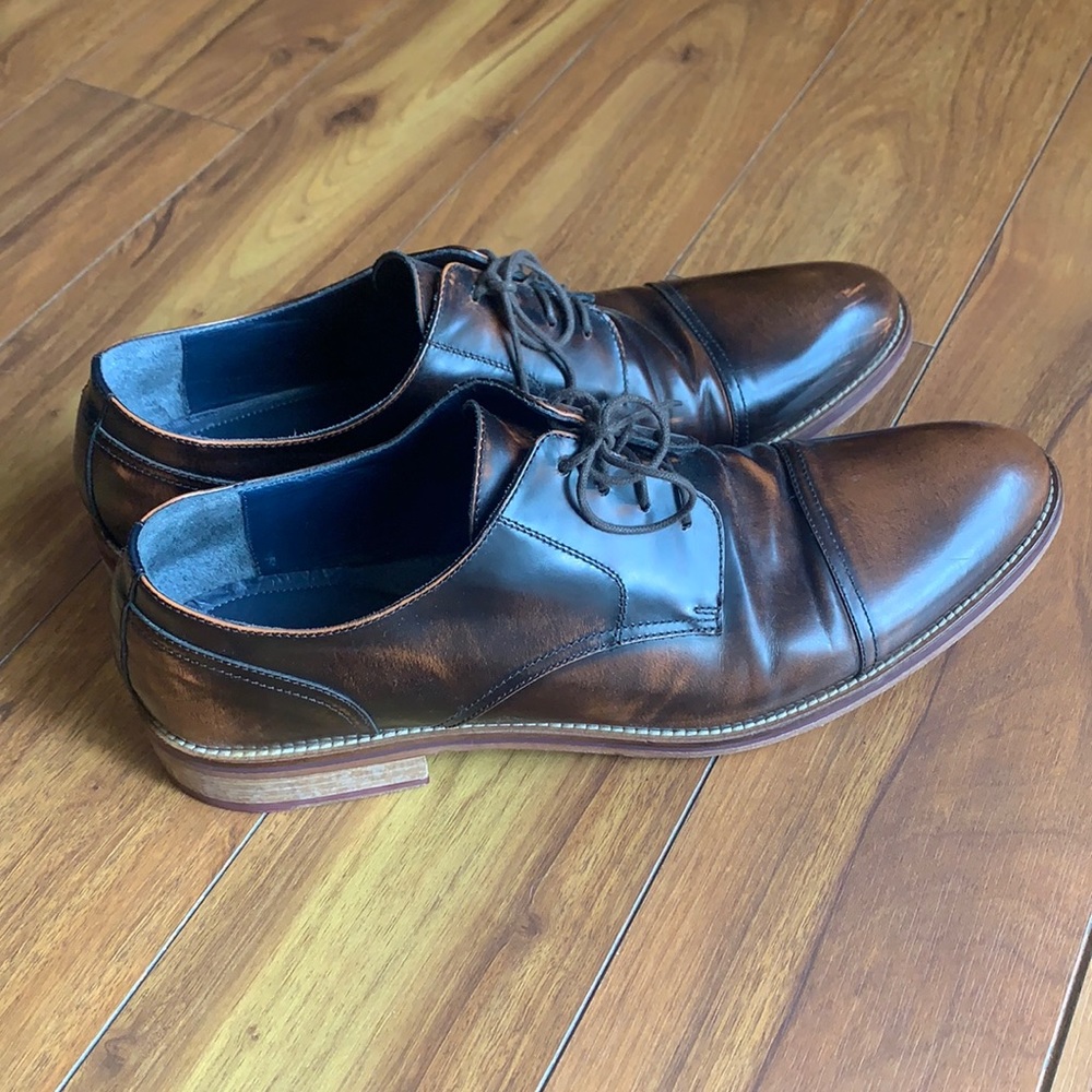 Brown dress shoes